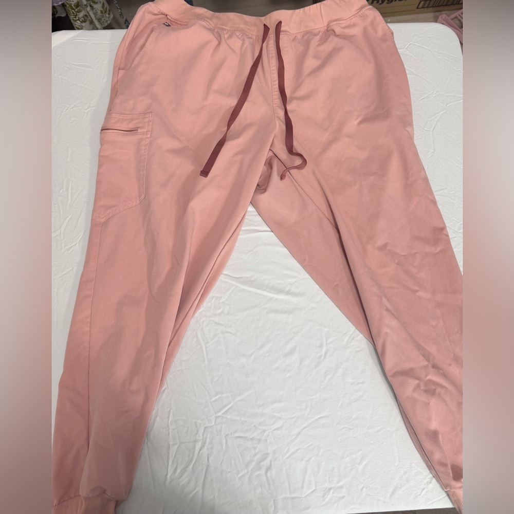 Figs Pants Pink Sand Zamora - Jogger